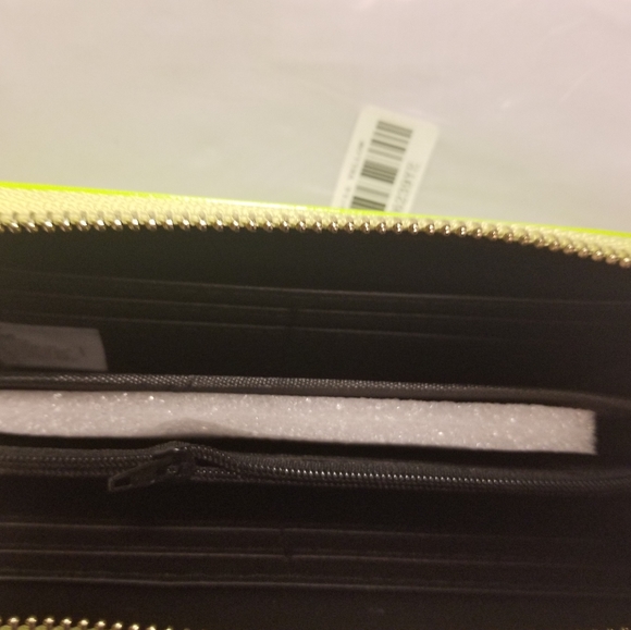 Wallet - Picture 3 of 3